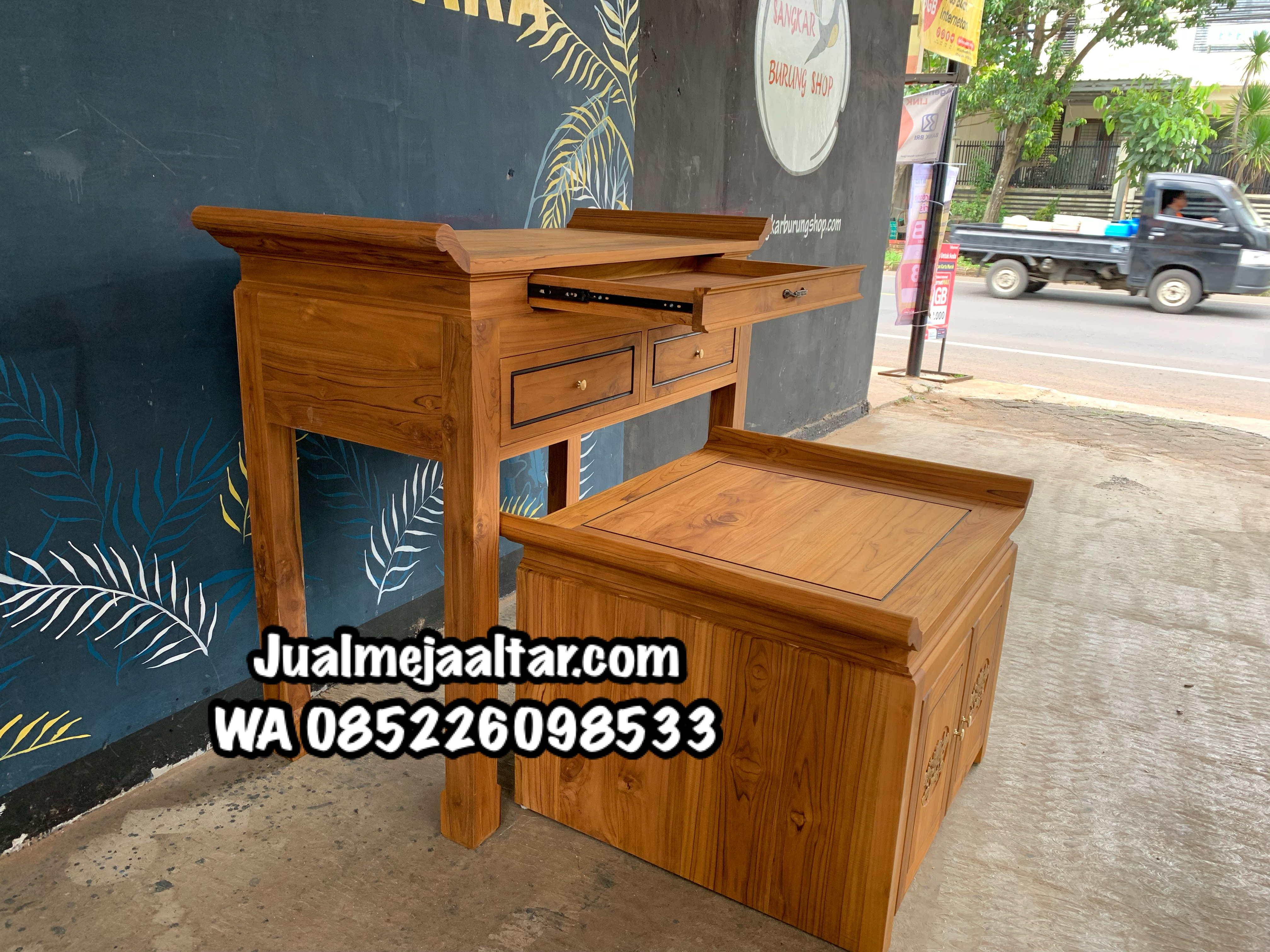 Altar sembahyang di rumah