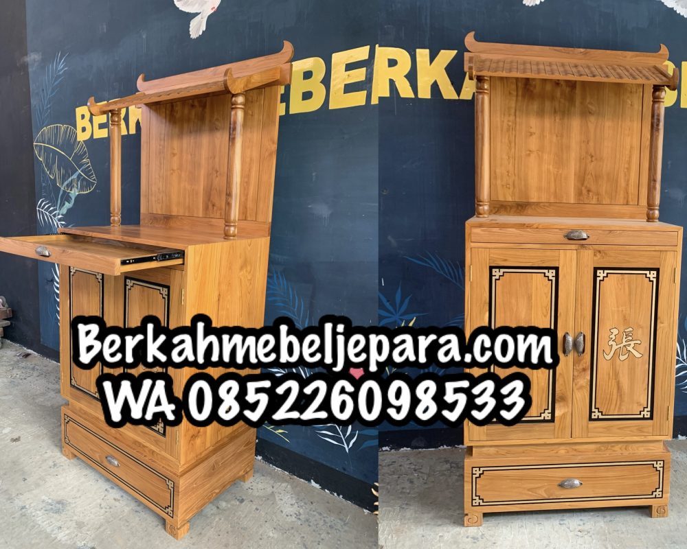 Meja Sembahyang Leluhur