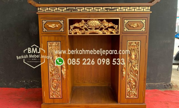 Meja Sembahyang Dewa Tanah