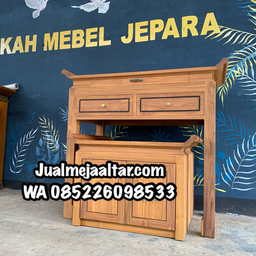 Meja Altar Leluhur